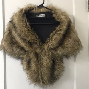 Faux fur stoll/wrap